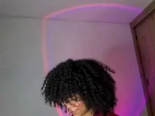 Camsoda Nude Webcam of emma-ruiz