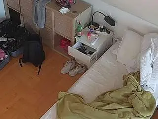 Camsoda Private Sex Chat of voyeurcam-julmodels-bed-7