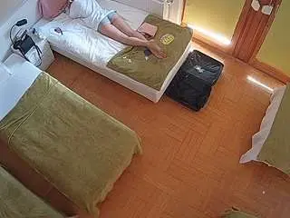 Camsoda Sex Chat of voyeurcam-julmodels-bed-7