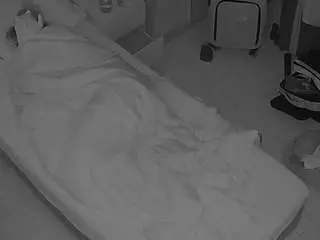 Camsoda Free Porn Cam of voyeurcam-julmodels-bed-7