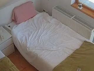 Camsoda Free Porn Cam of voyeurcam-julmodels-bed-7