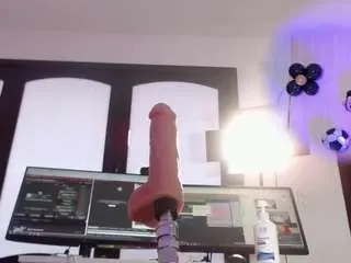 Camsoda Nude Webcam of tylerbloom