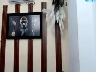 Camsoda Nude Webcam of skinnykalitzo18