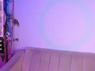 Camsoda Sex Chat of leah-monroe
