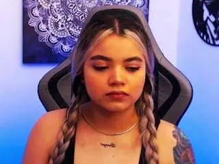 Camsoda Nude Webcam of scarletthudsson