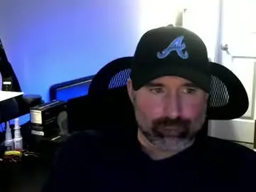 Chaturbate Watch Live Sex Cams of fuzz08
