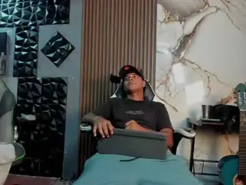 Chaturbate Best live sex cam show of mr_mois