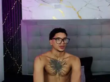 Chaturbate Live Sex Cam of owen_blaze3