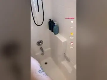 Chaturbate Best live sex cam show of aholevibe