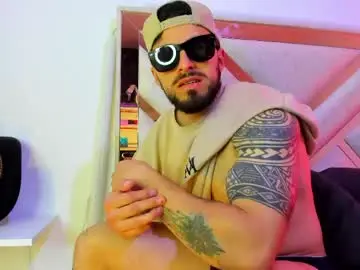 Chaturbate Live Sex of big_impactt