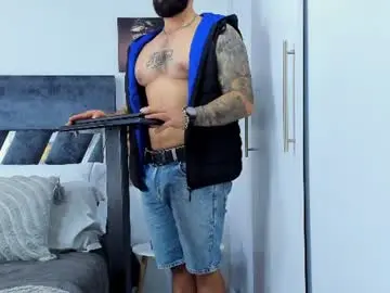Chaturbate Best live sex cam show of zack_froone