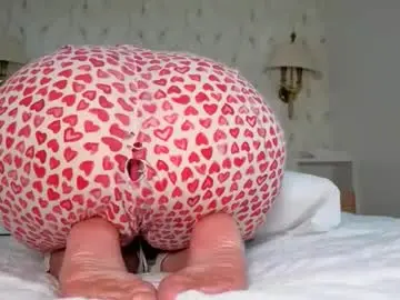 Chaturbate Adult Video Chat of chillwithcamii