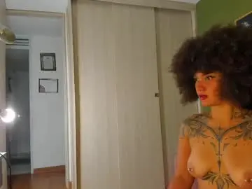 Chaturbate Free Live Porn of karlye_5