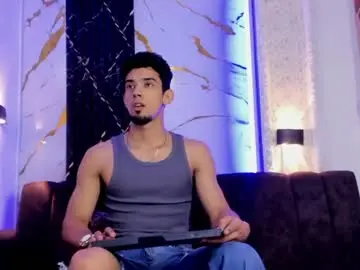 Chaturbate Best live sex cam show of prince_arthur77