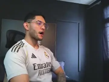 Chaturbate Live Porn of richard_milleer