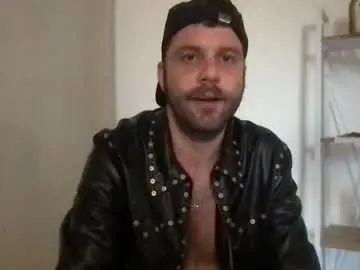 Chaturbate Free Porn Cam of tweek351995