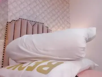 Chaturbate Adult Video Chat of zoejenner_