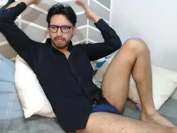 Chaturbate Watch Live Sex Cams of adrian_falcon