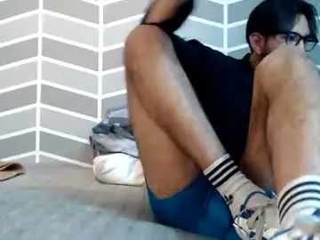 Chaturbate Live Sex of adrian_falcon