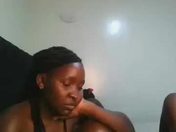 Chaturbate Live Sex Cam of royal_goddes2