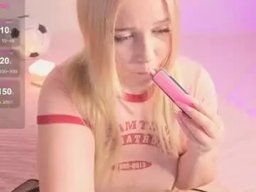 Chaturbate Sex Cam of amazongirls