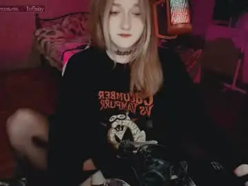 Chaturbate Free Live Porn of raiingurl