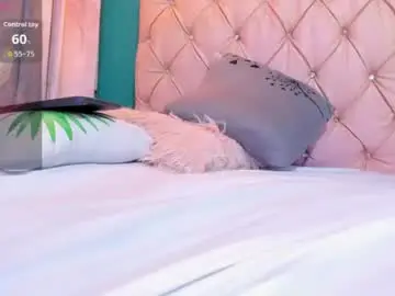 Chaturbate Live Porn of camila_titsx