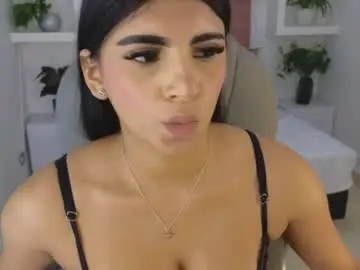 Chaturbate Live Sex Cam of maiaa_ruiz
