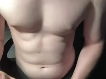 Chaturbate Free Porn Cam of hungwank95