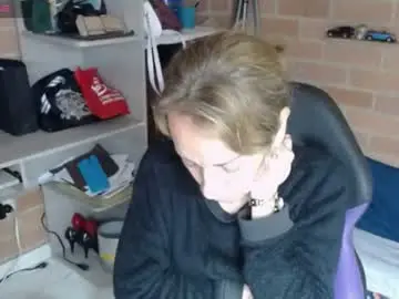 Chaturbate Best live sex cam show of cristin_doll