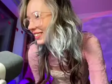Chaturbate Sex Cam of darlingdarinka