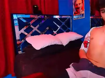 Chaturbate Live Porn of luke_howland
