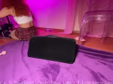 Chaturbate Live Sex Cam of luna_luuvz