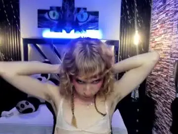 Chaturbate Sex Cam of vivienne_hadid