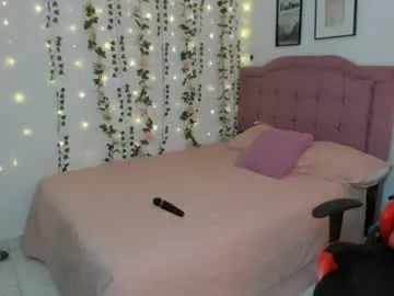 Chaturbate Live Porn of antonella_heinz_