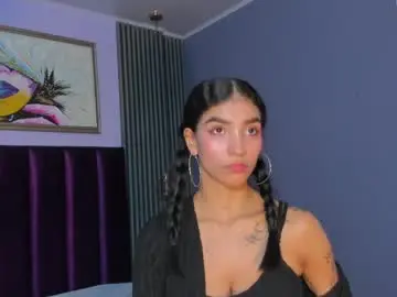 Chaturbate Nude Webcam of laura_aristizabal_19