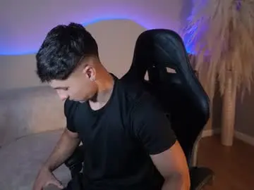 Chaturbate Free Porn Cam of noah_clarkk