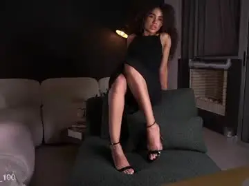Chaturbate Live Sex Cam of paulacora100