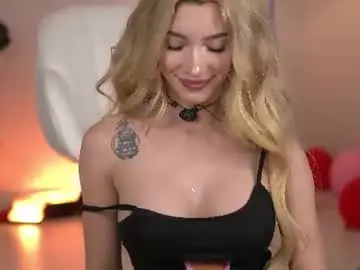 Chaturbate Adult Video Chat of svveetluna