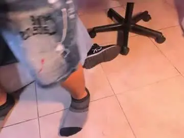 Chaturbate Live Sex Cam of ethann_smith