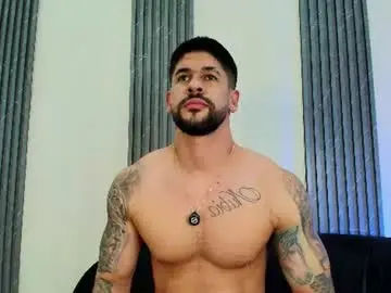 Chaturbate Live Porn of petesevans_1