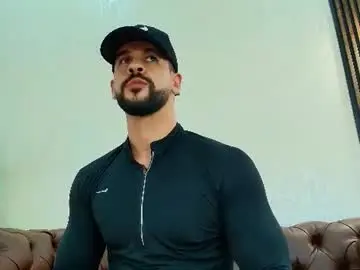 Chaturbate Free Porn Cam of petesevans_1