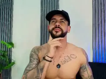Chaturbate Free Live Porn of petesevans_1