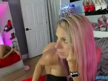 Chaturbate Free Porn Cam of wildwifebarbie