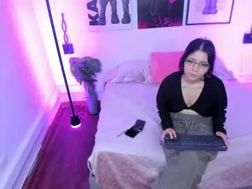 Chaturbate Live Sex of hollypeach_