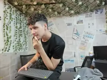 Chaturbate Sex Cam of daniel_hot_11