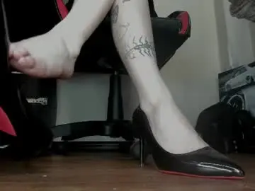 Chaturbate Free Porn Cam of holy_mistresss