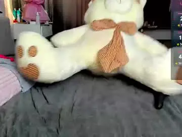 Chaturbate Live Sex Cam of leyakale