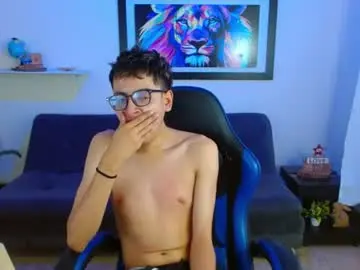 Chaturbate Sex Cam of alexcum_18