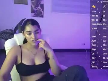 Chaturbate Live Sex Cam of amara_silk